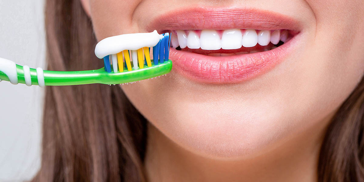 Можно ли чистить зубы содой: как правильно отбеливать пищевой содой