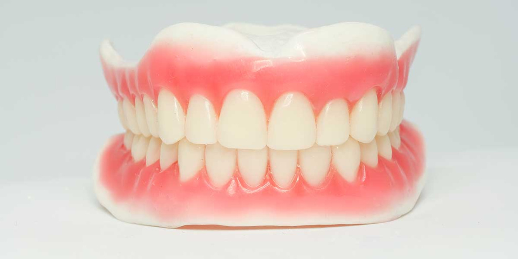 Ремонт зубных протезов в Уфе - САИДА - клиника стоматологии