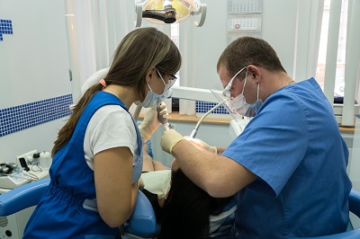 Круглосуточная стоматологическая помощь в клиниках ZUB.RU