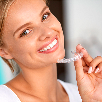 Как выровнять зубы без брекетов? Или о чем не знала Катя Пушкарева